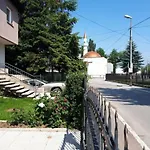 Ilidza Rose 度假居 *